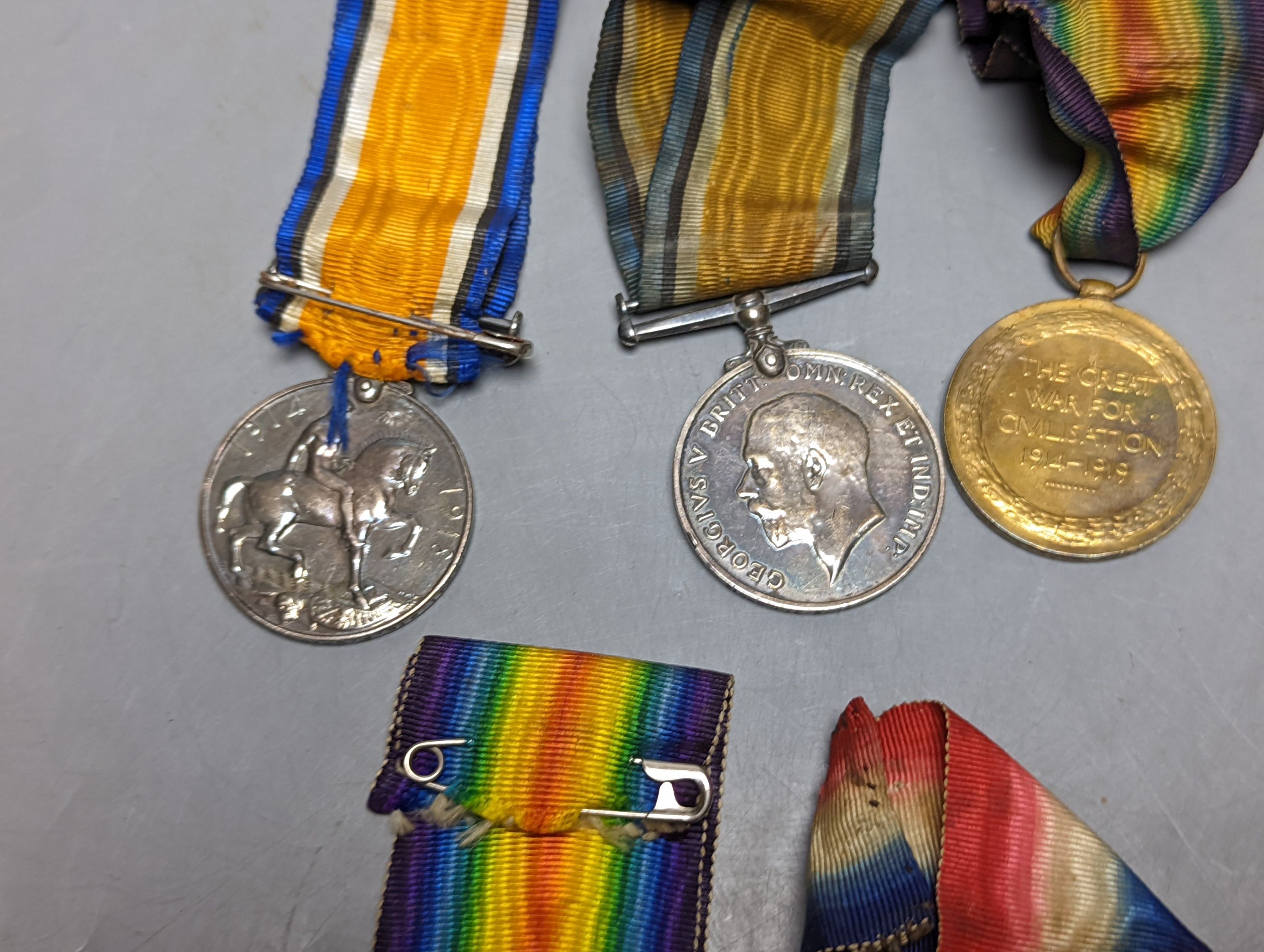 Five WWI medals to Pte. E. Harvey, SOM.L.I, 21622